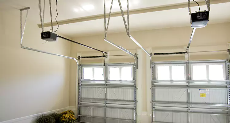 Residential Emergency Garage Door Repair in Sebastian, FL