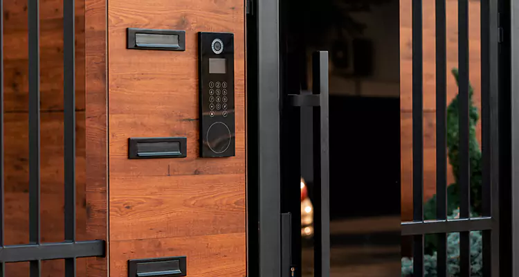 Automatic Door Maintenance in Sebastian, FL